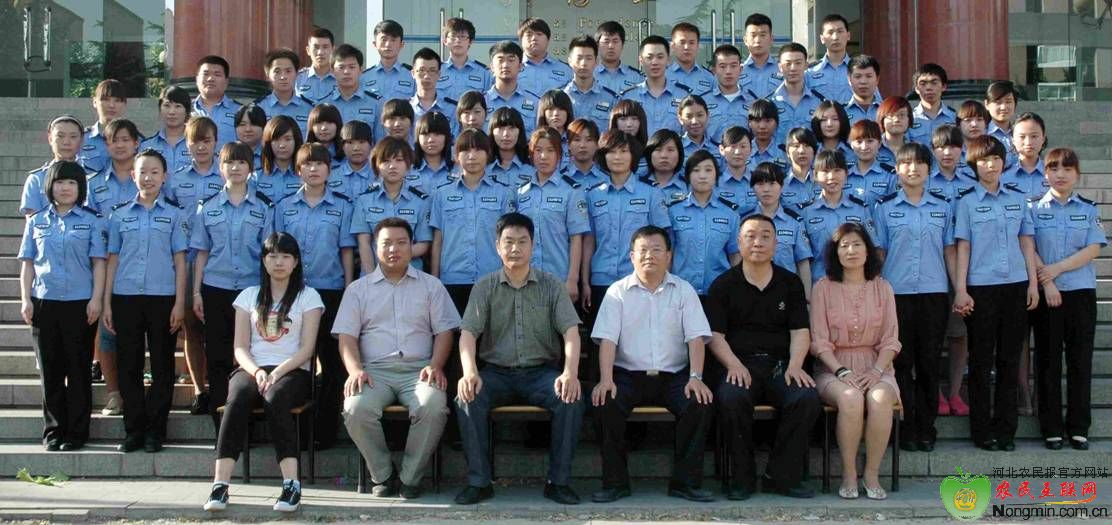 河北司法警官职业学院2010级毕业学生留念